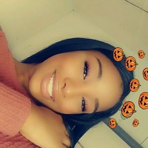 Meet your Posher, Natasha